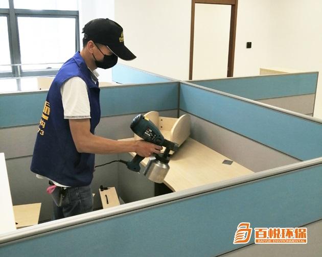 百悅環(huán)保推薦：汽車車內(nèi)如何除甲醛，甲醛又從哪來？